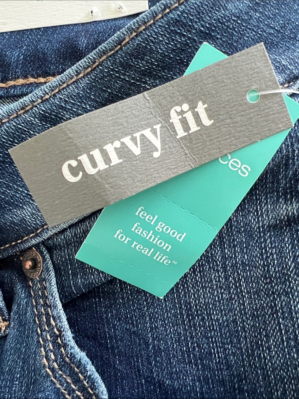 Maurices Cropped Cuffed Jeans 14W High Rise Super Stretch Curvy Fit - Picture 4 of 8